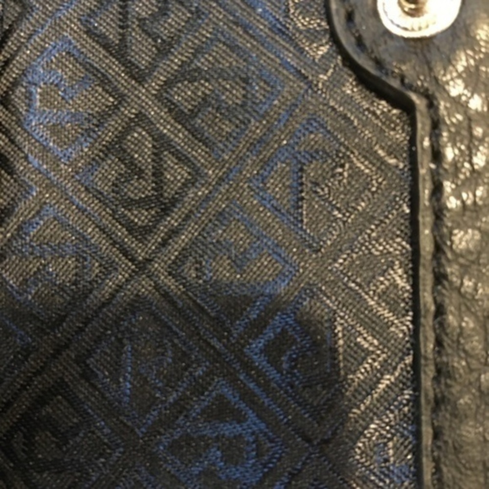 Relic Wallet Black Like New - Picture 12 of 12